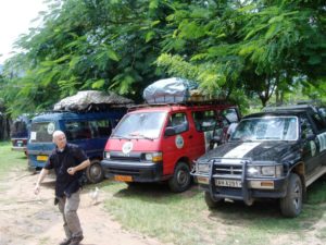 Lire la suite à propos de l’article Film documentaire  de la CARAVANE SOLIDAIRE EN AFRIQUE