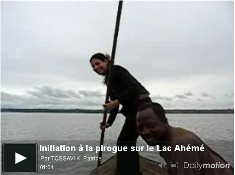 video-pirogue.png