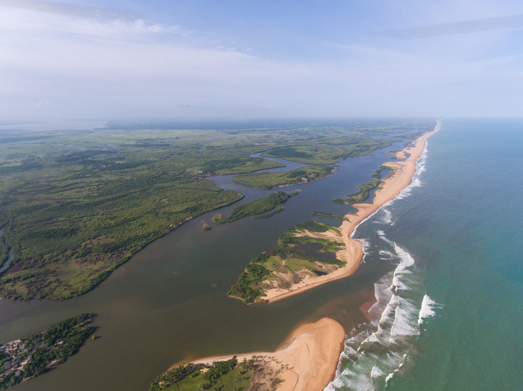 Lire la suite à propos de l’article Drone Bénin photographie la Réserve Bouche du Roy