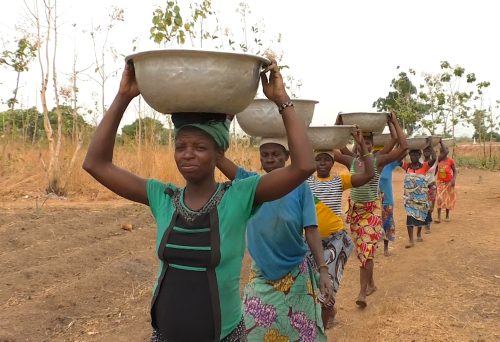 Lire la suite à propos de l’article L’eau pour les citoyens et par les citoyens : la veille citoyenne activée à Boukombé !