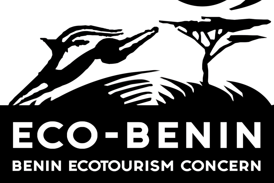 Lire la suite à propos de l’article Avis d’Appel d’Offres : Travaux d’Aménagements Écotouristiques dans les Aires Communautaires de Conservation de la Biodiversité (ACCB)